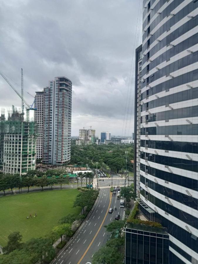Fort Victoria Condominium Tower C Taguig Exterior photo