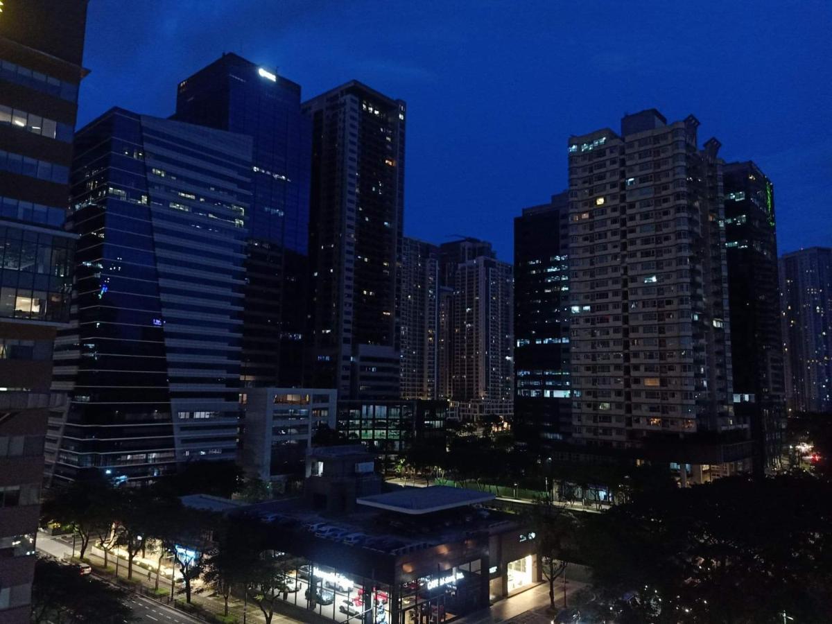 Fort Victoria Condominium Tower C Taguig Exterior photo